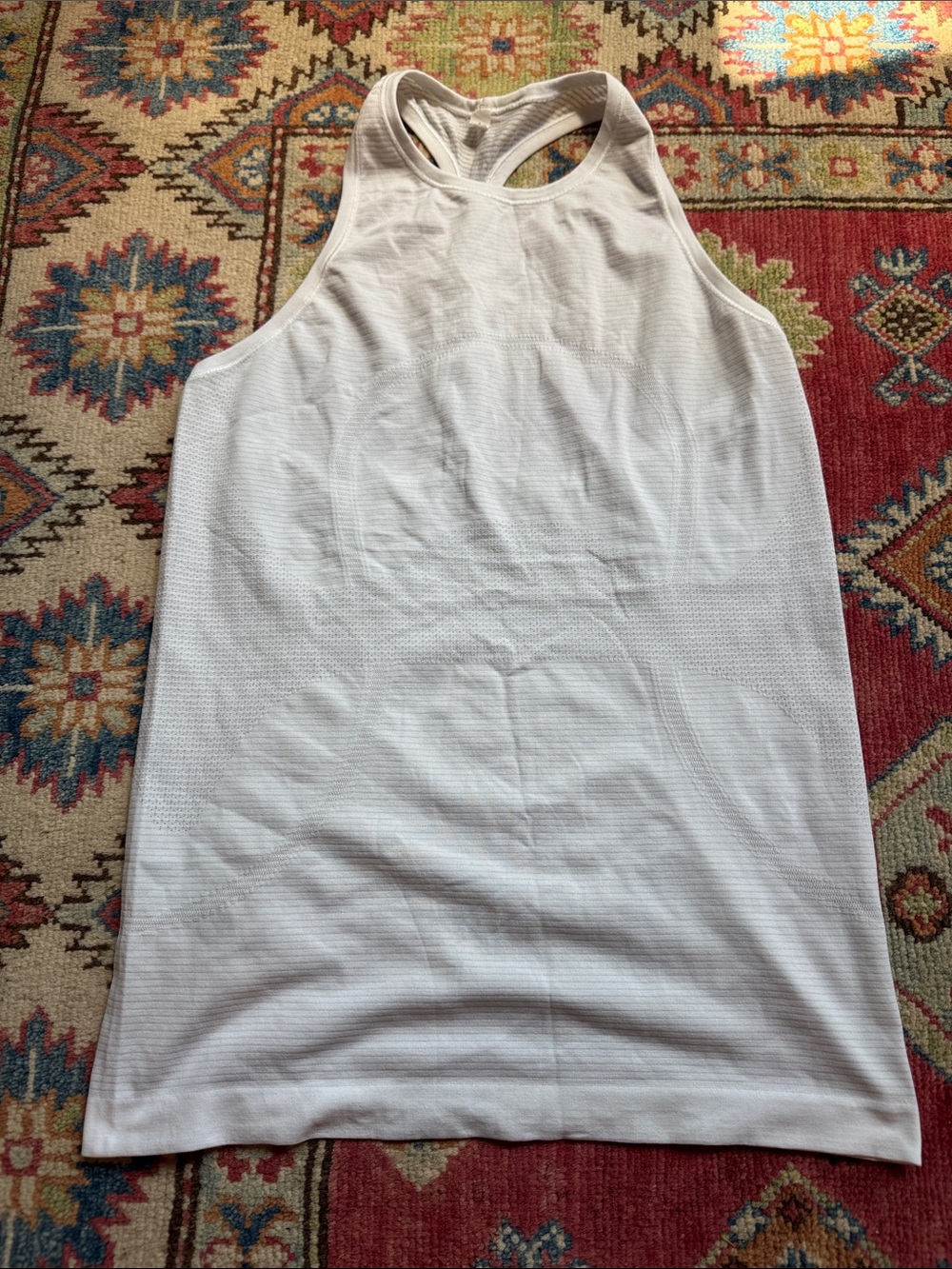 Lululemon Swiftly High Necked Tank - 8